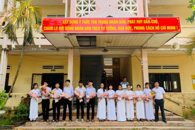 Người Thầy đan những ước mơ cho học sinh nghèo