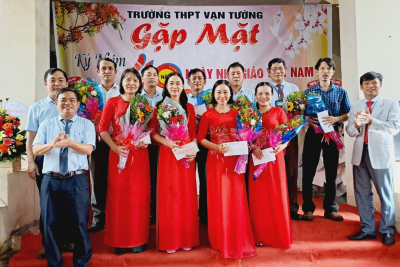 Thầy và trò Trường đăng nhập MB66 Vạn Tường hướng đến Kỷ niệm 40 năm thành lập trường