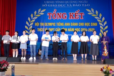 Bế mạc Hội thi Olympic tiếng Anh cấp tỉnh