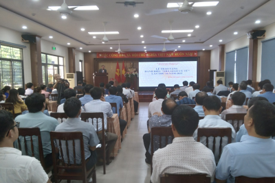 Lễ trao tặng danh hiệu Nhà giáo ưu tú và Hội nghị chuyên đề về công tác phát triển đảng viên