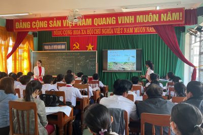 Tổ chức dạy thực nghiệm Tài liệu giáo dục địa phương tỉnh MB66 vom lớp 8, lớp 11